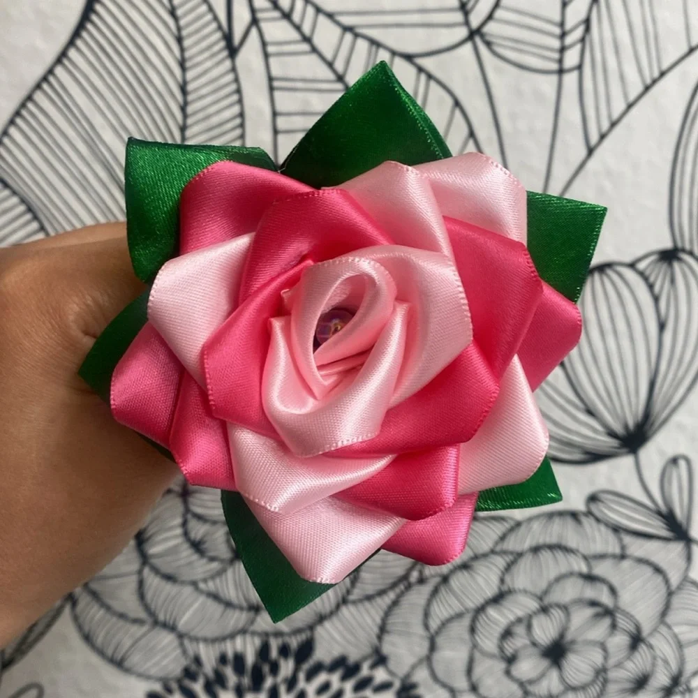 Two-Tone Satin Flower Pen - Picture 4 of 6